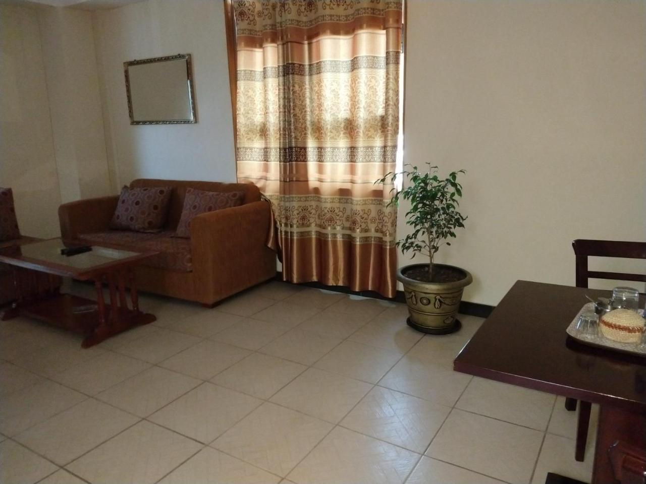Mekelle Hotel Mek'ele Buitenkant foto